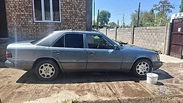 mini car: Mercedes-Benz W124: 1990 г., 2.3 л, Ручные, Бензин, Седан — 3
