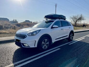 Kia Niro: 2018 г., 1.6 л, Робот, Гибрид, Кроссовер