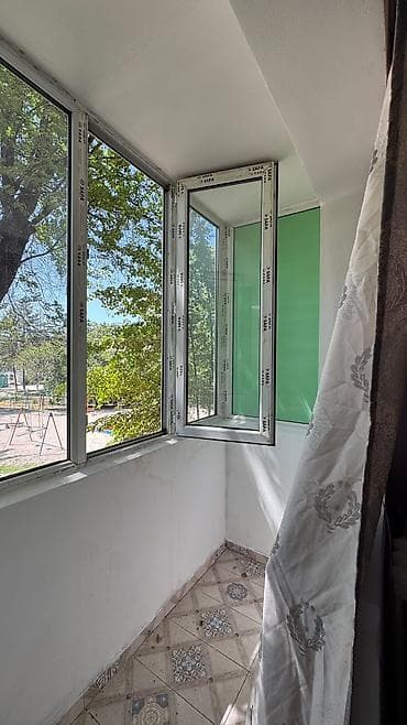 салон красоты продаю: 3 комнаты, 58 м², 104 серия, 2 этаж, Косметический ремонт — 6