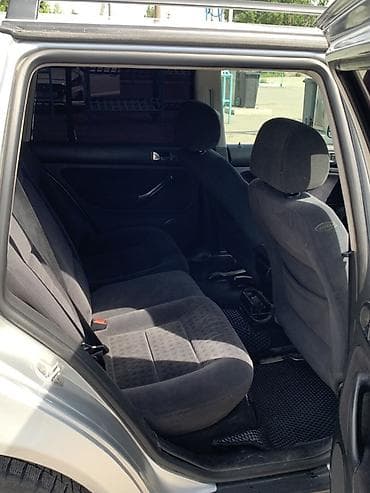 голф з универсал: Volkswagen Golf Variant: 2000 г., 2 л, Автомат, Бензин, Универсал — 6