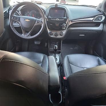 bmw z: Chevrolet Spark: 2018 г., 1 л, Бензин, Хэтчбэк — 9