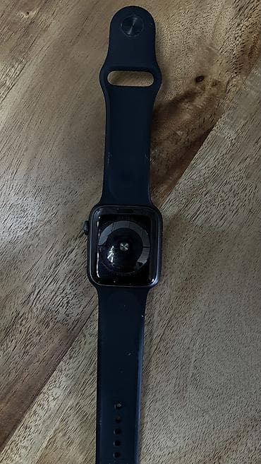 apple wath: Apple Watch series 5 44mm В хорошем состояние Акб:69% Есть чуть — 2