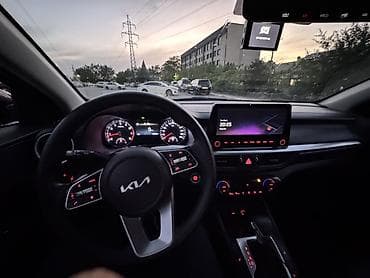 kia carnival 2021: Kia Rio: 2021 г., 1.6 л, Автомат, Бензин, Седан — 8