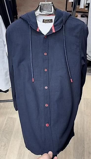 Рубашки: Kiton Мужская рубашка с капюшоном, темно-синяя. - Фасон: прямой — 1
