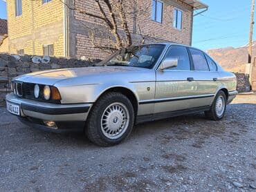 стопы е34: BMW 5 series: 1990 г., 2.5 л, Механика, Бензин, Седан — 4