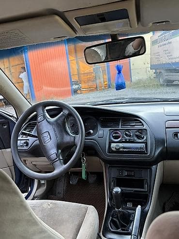 Honda Accord: 1998 г., 2 л, Кол менен иштөөчү, Бензин, Седан — 8