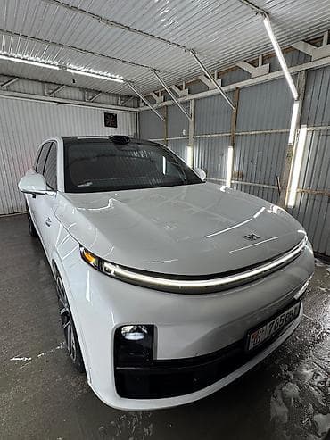 волга автомат: Lixiang L7: 2024 г., Автомат, Гибрид, Внедорожник — 1