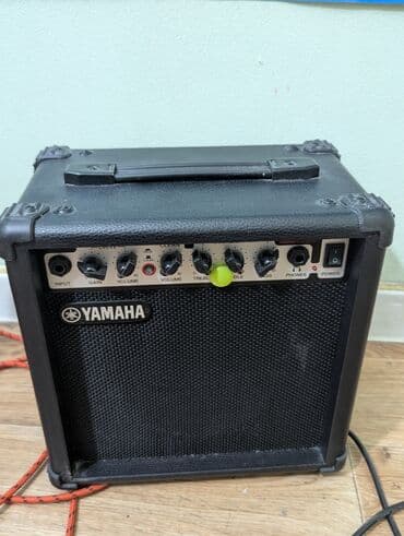 Гитарный усилитель Yamaha GA-15 Компактный комбо-усилитель для
