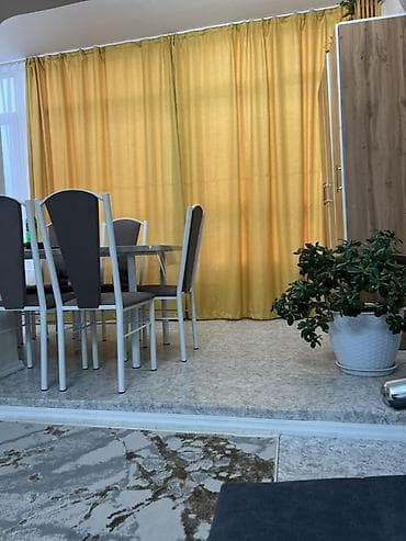 Иссыкуль. Бостери.Продается 3ком квартира. На 3 этаже . С мебелью