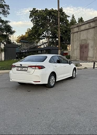 Продажа авто: Toyota Corolla: 2019 г., 1.8 л, Автомат, Гибрид, Седан — 5