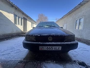 Volkswagen Passat: 1993 г., 1.8 л, Механика, Бензин, Универсал