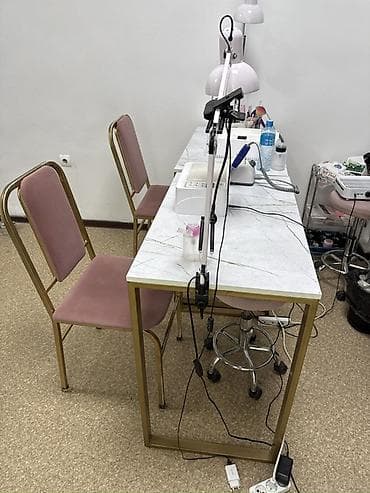 педикюрные кресло: Продам маникюрные столы со стульями — 2 комплекта.Можно приобрести — 2