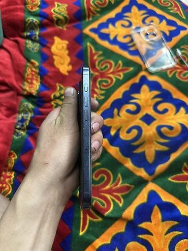 sony xperia pro: IPhone 15 Pro, Б/у, 256 ГБ, Black Titanium, Чехол — 4