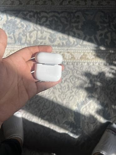 logitech g703: Продам беспроводной наушник (1 штука) Продаётся один наушник, второе — 4