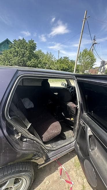 one stop: Volkswagen Golf: 1996 г., 1.8 л, Механика, Бензин, Хэтчбэк — 3