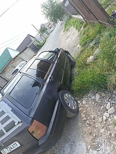 8: Volkswagen Golf: 1995 г., 1.8 л, Механика, Бензин, Универсал — 3