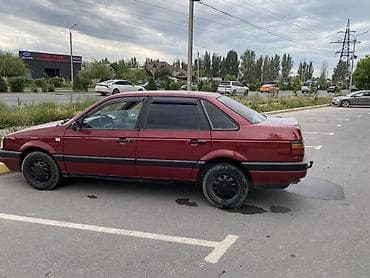 b 4: Volkswagen Passat: 1988 г., 1.8 л, Механика, Седан — 4