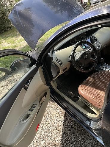Nissan Primera: 2002 г., 2 л, Автомат, Бензин, Седан — 6