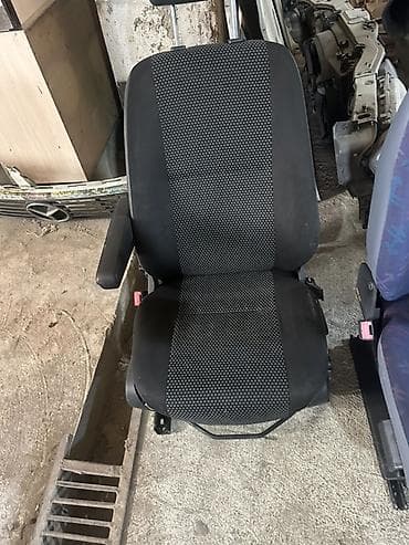 ёё коляска: Автобусное сиденье, Ткань, текстиль, Mercedes-Benz — 1