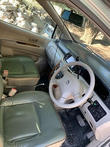 портер 2 салон: Nissan Liberty: 2003 г., 2 л, Автомат, Бензин, Минивэн — 4