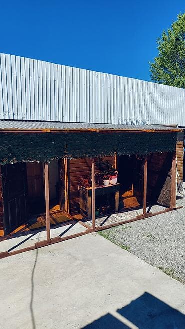 распашные варота: Продается дом в городе кара-балта участок 10 соток территория большая — 7