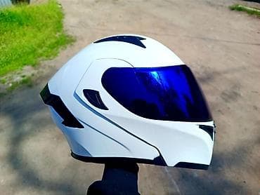 Мотошлем модуляр (поднимается подбородок и визор). - Цвет: белый at lalafo.kg Мотошлем модуляр (поднимается подбородок и визор). - Цвет: белый