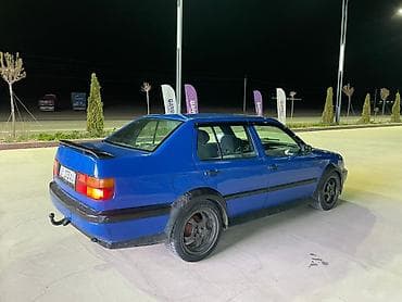 pm 2 5: Volkswagen Vento: 1993 г., 1.8 л, Механика, Бензин, Седан — 5