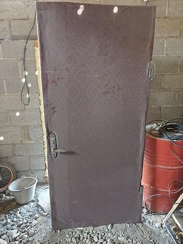 металические двери: Металлическая входная дверь с коробкой, реальным покупателям уступим — 4