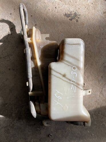 дополнительный бак: Бачок Nissan 2005 г., Б/у, Оригинал, Япония — 3