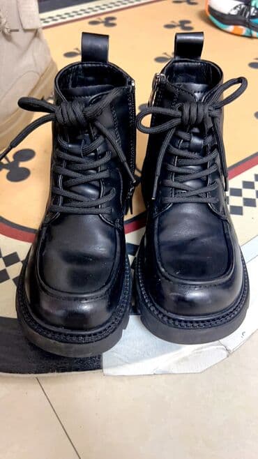 детская ортопедическая обувь: Ботинки для девочек качество отличное легкие размер 35 — 7