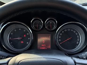 Продажа авто: Opel Astra GTC: 2011 г., 1.6 л, Механика, Бензин, Купе — 7