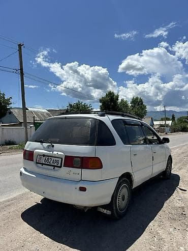кузовные запчасти тойота рав 4: Toyota Ipsum: 1997 г., Бензин, Минивэн — 3