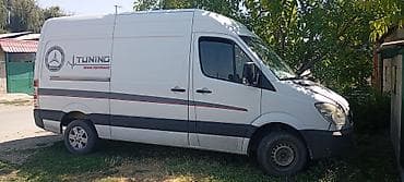 буксировки: Грузовой фургон Mercedes-Benz Sprinter (длинная база, высокий кузов) — 2