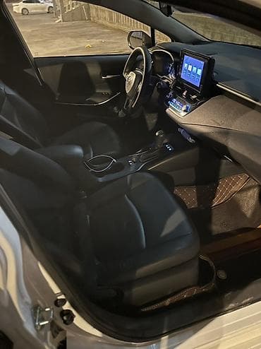Toyota: Toyota Corolla: 2022 г., 1.8 л, Вариатор, Гибрид, Седан — 7