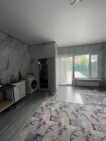 1 комната: Продается полдома, 3 комната Участок 3 Соток Бишкек *свердловский — 2