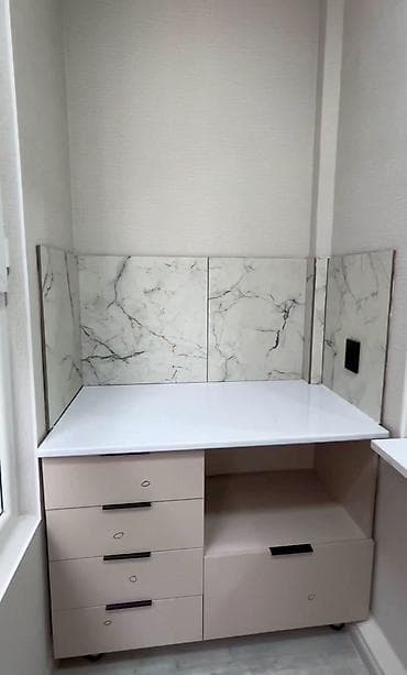 4 комнаты: 1 комната, 25 м², 4 этаж, Дизайнерский ремонт — 10