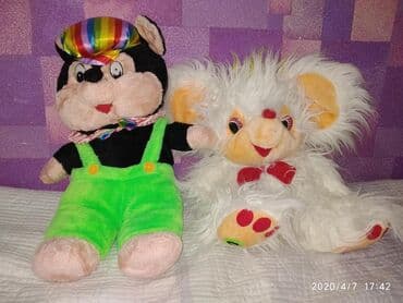 Продаю мягкие игрушки Маленькие по 50 сом Большие по 100 сом