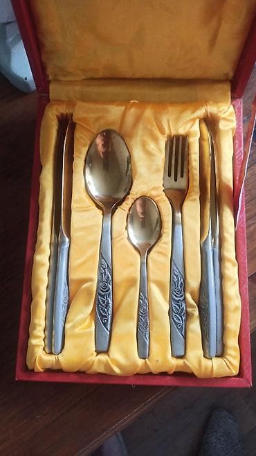 серебряные ложки: Набор столовых приборов в подарочной коробке. винтажный столовый — 1