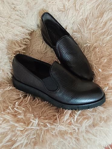 Женские лоферы/слипоны черные - Материал верха: гладкая искусственная