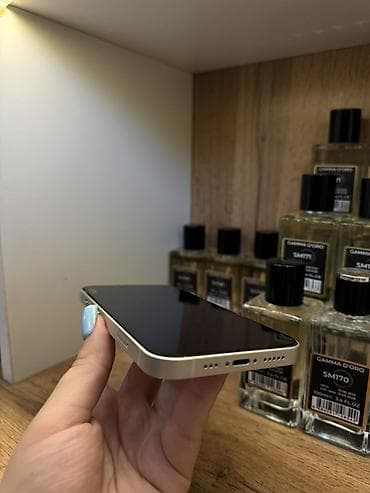 apple display: IPhone 14, Б/у, 128 ГБ, Белый — 3