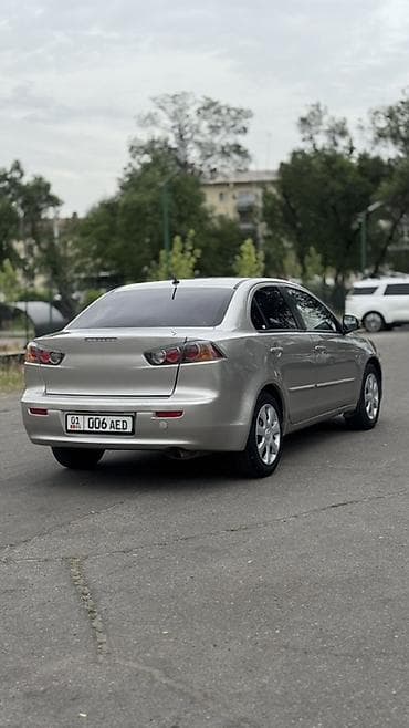королла 2015: Mitsubishi Lancer: 2015 г., 2 л, Автомат, Бензин, Седан — 5