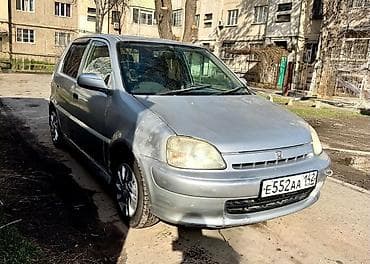 Продажа авто: Honda Logo: 2000 г., 1.3 л, Вариатор, Бензин, Хэтчбэк — 4