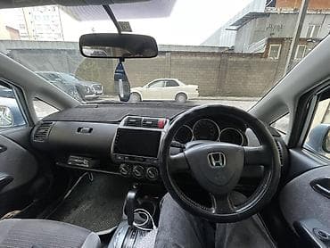 Honda Fit: 2002 г., 1.5 л, Автомат, Бензин, Хэтчбэк — 2