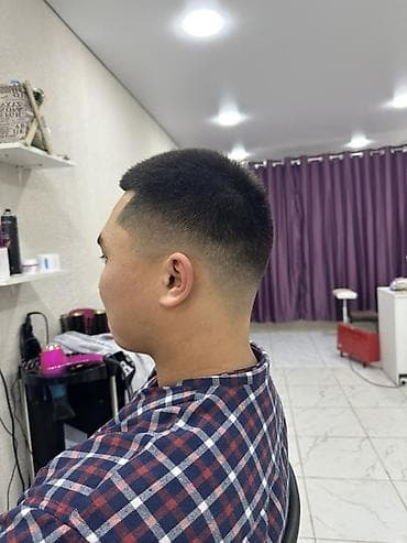 волос: Требуется парикмахер универсал или мужской мастер. Хорошоя проходимая — 3