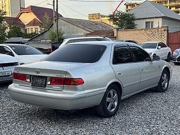 Toyota Camry: 2020 г., 2.2 л, Автомат, Газ, Седан — 4