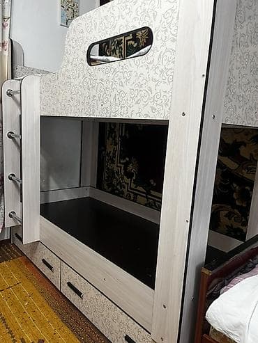 чехлы бу: Двухъярусная кровать с ящиками для хранения - Конструкция: два — 1