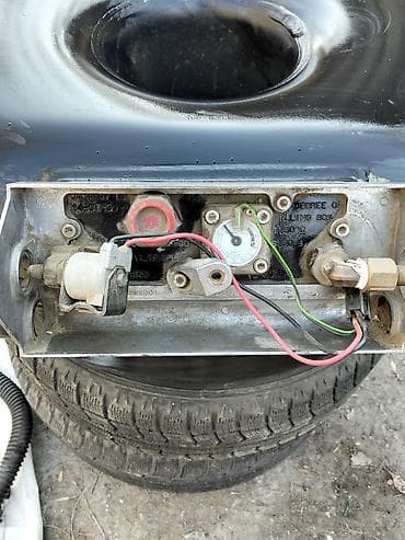 Тормозные системы: Комплект ГБО для автомобиля (расположение в нише запасного колеса) — 4