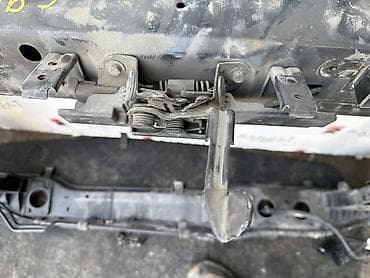 kia bango: Замок капота KIA Carnival YP D4HB 2017 (б/у) — 1