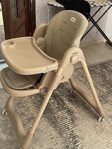 Детский стульчик для кормления Kidilo, бежевый. Идеальное состояние