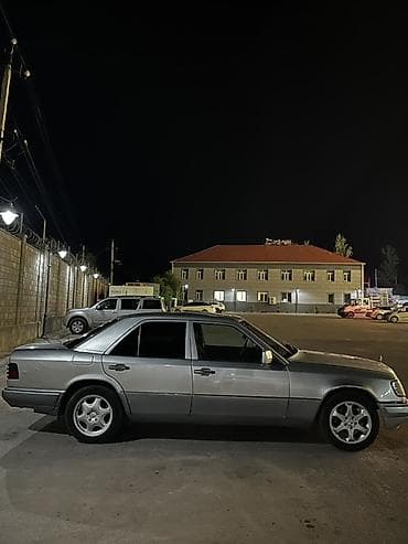 bvd e2: Mercedes-Benz W124: 1992 г., Седан — 5